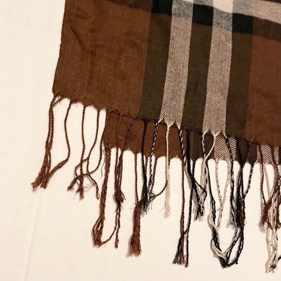 Pashmina Checkered Plaid Scarf Fringed 68 x 25 Inch - Picture 5 of 16